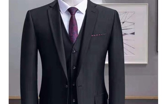 買正裝是定制還是買成品呢，南陽制衣廠分享